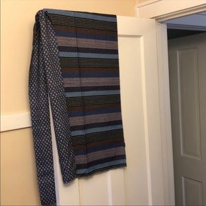 NWT Originally $245 - luxury Italian 100% wool scarf - gift, holiday, Christmas